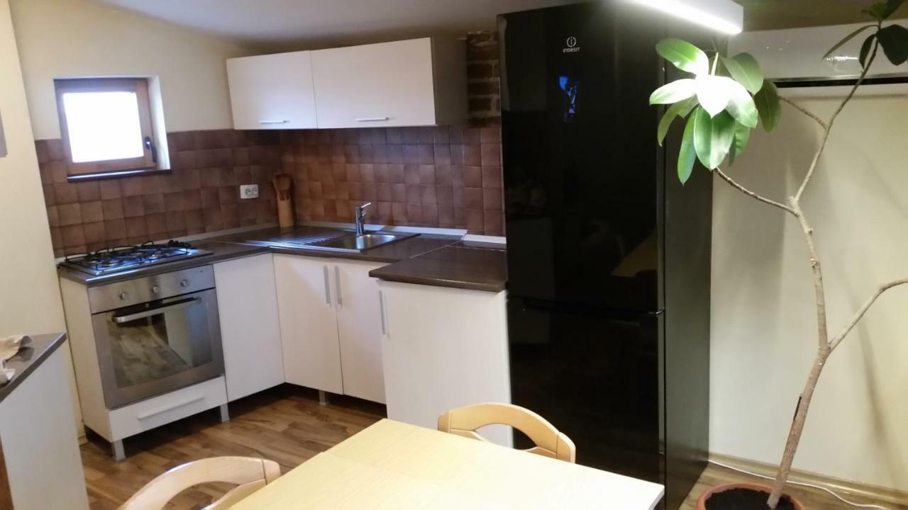 Apartament Central Oradea Lägenhet Exteriör bild