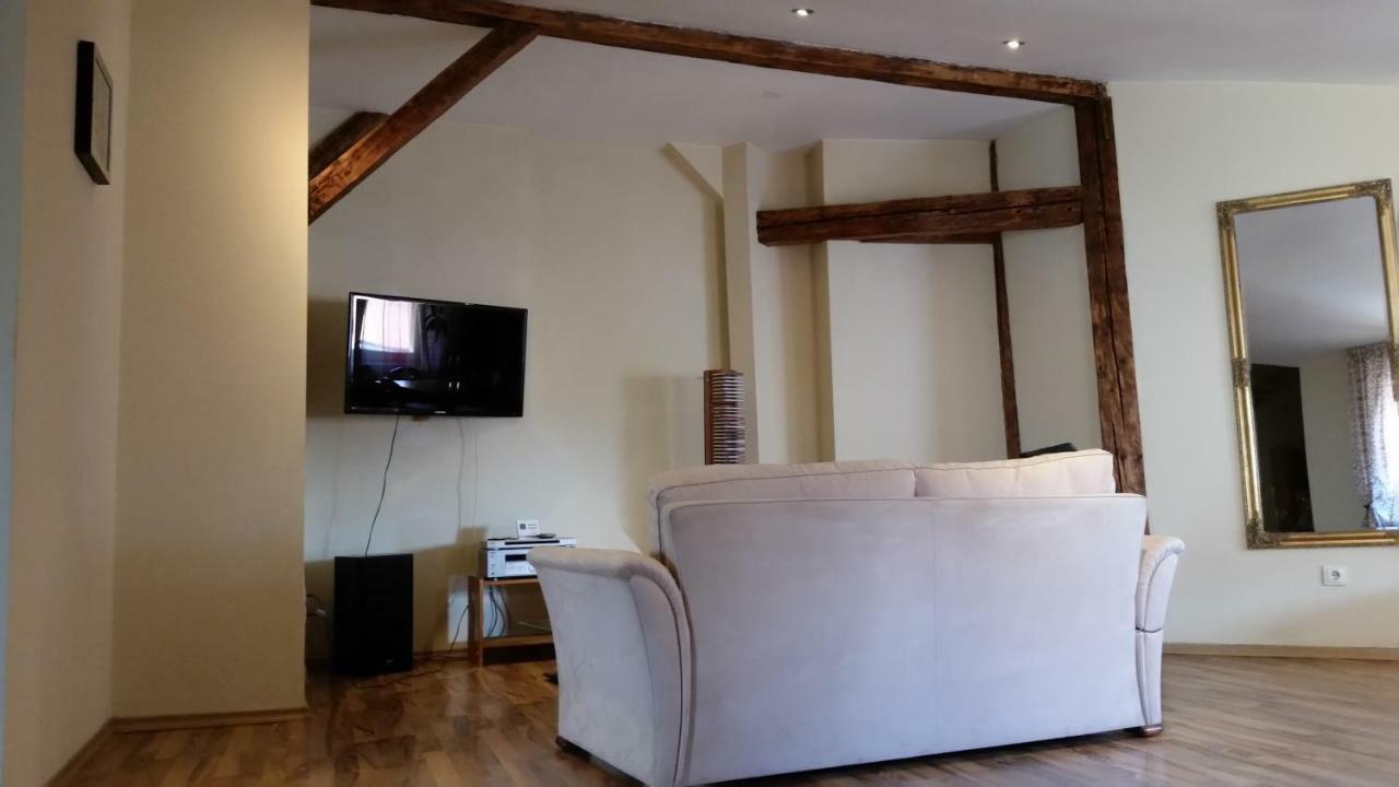 Apartament Central Oradea Lägenhet Exteriör bild