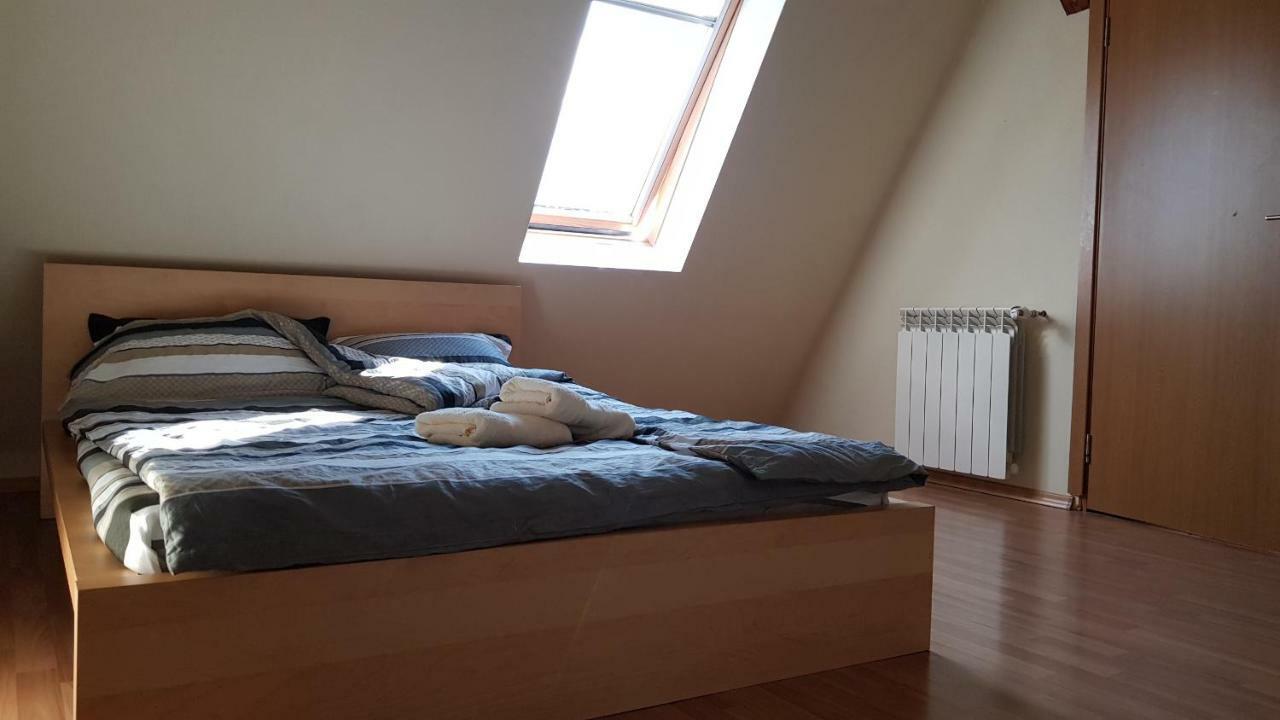 Apartament Central Oradea Lägenhet Exteriör bild